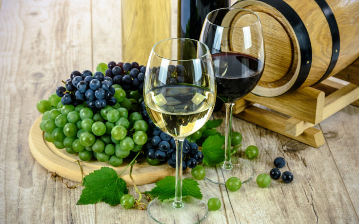 wein rotwein weißwein glas weintrauben pixabay 1761613